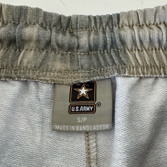 NWOT US Army Athletic Shorts - Picture 3 of 4